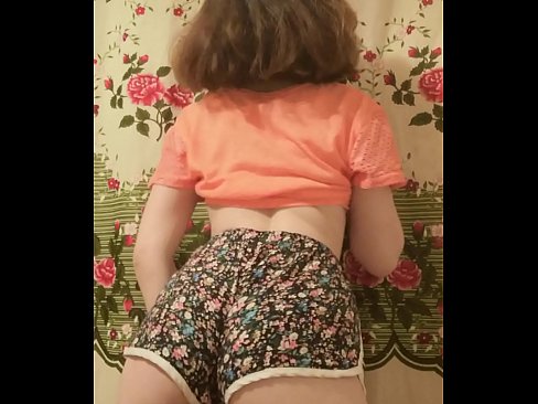 ❤️ Sexy ung babe tar av seg shortsen på kamera Analporno ved no.yourxxxvideos.ru ❌❤